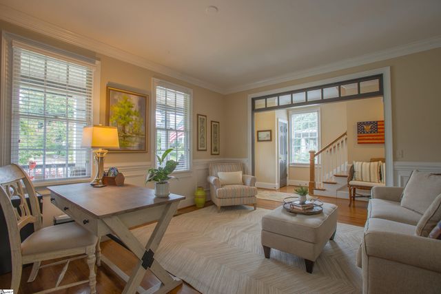 321 W Earle Street, Greenville, SC 29609