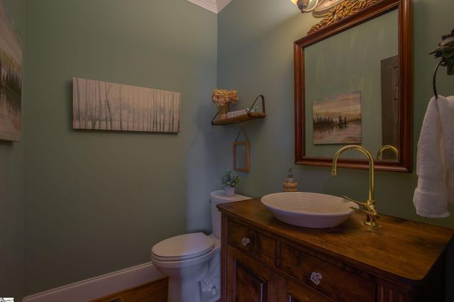 321 W Earle Street, Greenville, SC 29609