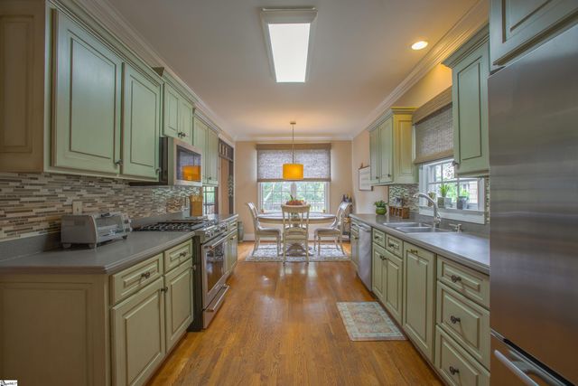 321 W Earle Street, Greenville, SC 29609