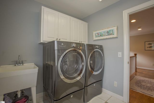 321 W Earle Street, Greenville, SC 29609