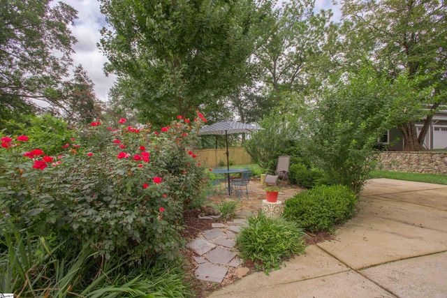 321 W Earle Street, Greenville, SC 29609