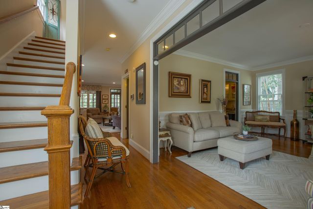 321 W Earle Street, Greenville, SC 29609