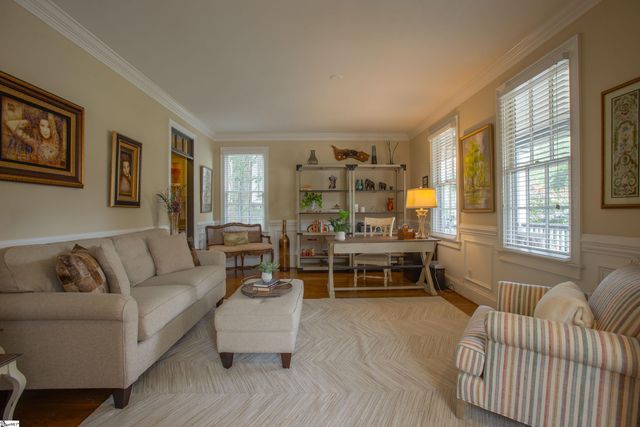 321 W Earle Street, Greenville, SC 29609