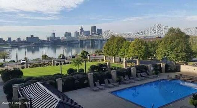 1 Riverpointe Plaza 701, Jeffersonville, IN 47130