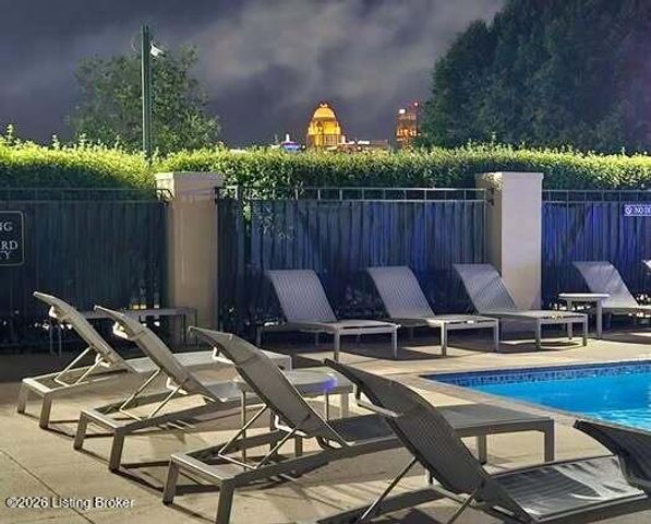 1 Riverpointe Plaza 701, Jeffersonville, IN 47130