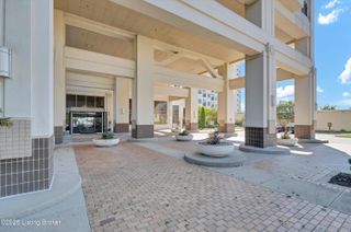 1 Riverpointe Plaza 701, Jeffersonville, IN 47130