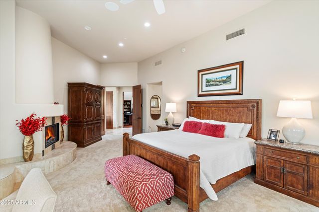 8300 E DIXILETA Drive 304, Scottsdale, AZ 85266