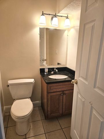 6 Janet Road 4, Easton, MA 02334