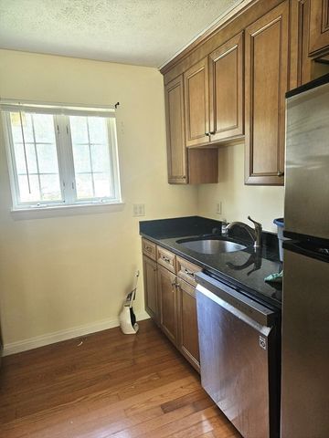 6 Janet Road 4, Easton, MA 02334