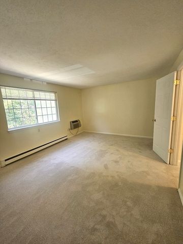 6 Janet Road 4, Easton, MA 02334