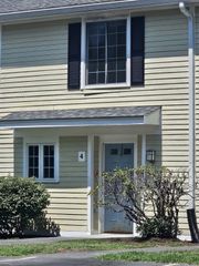 6 Janet Road 4, Easton, MA 02334
