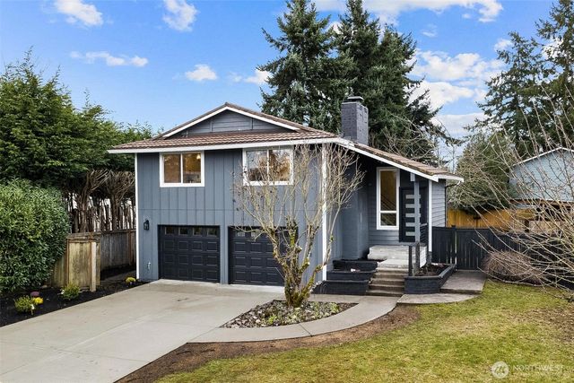 1413 S 275th Place, Des Moines, WA 98198