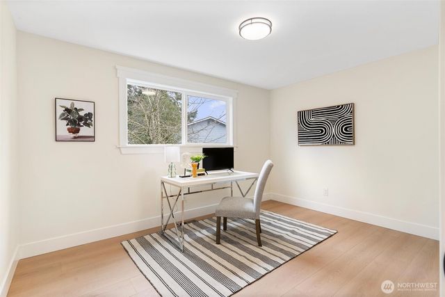 1413 S 275th Place, Des Moines, WA 98198