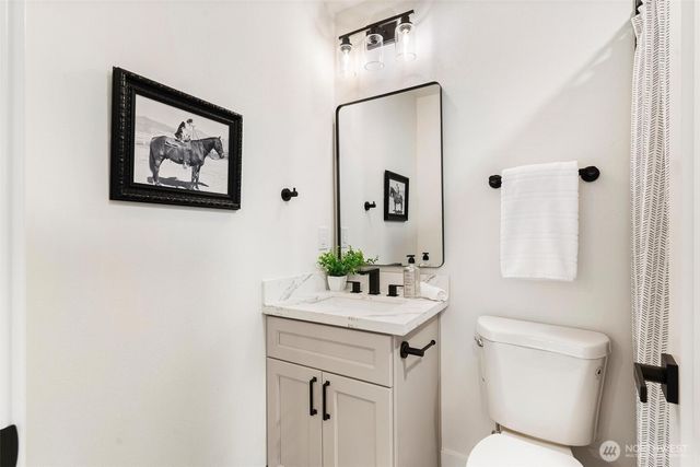 1413 S 275th Place, Des Moines, WA 98198