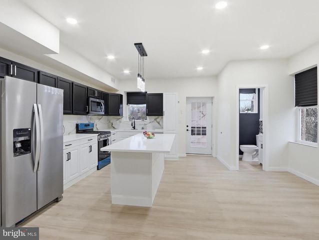 4201 IVANHOE AVE, Baltimore, MD 21212