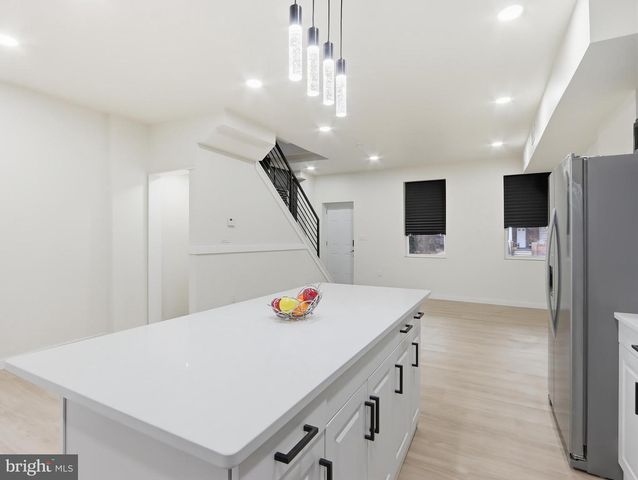 4201 IVANHOE AVE, Baltimore, MD 21212