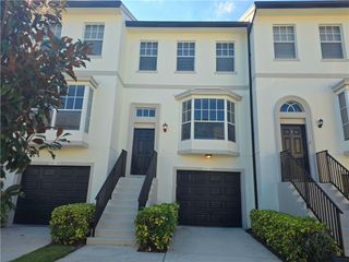 1615 42nd Square 103, Vero Beach, FL 32960