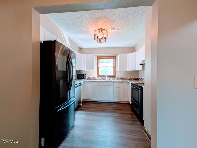 2022 Heritage Place 0, Johnson City, TN 37604