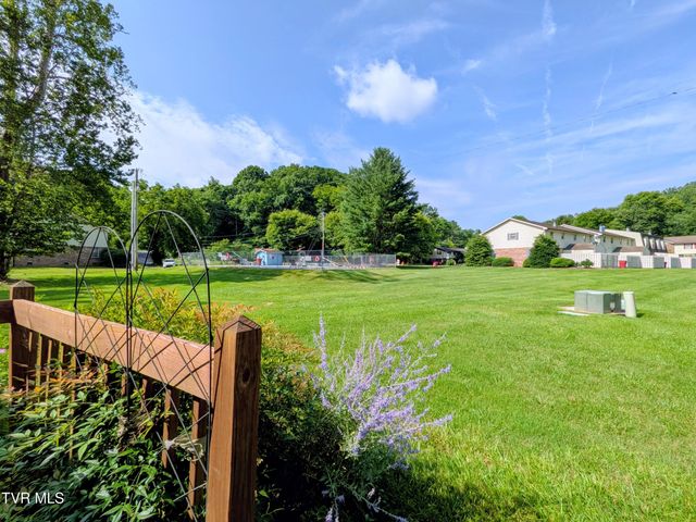 2022 Heritage Place 0, Johnson City, TN 37604