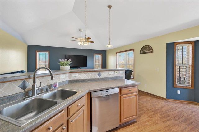 736 Bluestem Court, Sun Prairie, WI 53593
