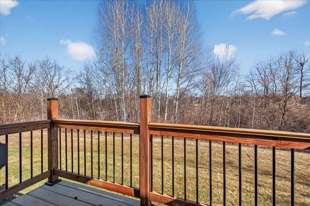 736 Bluestem Court, Sun Prairie, WI 53593