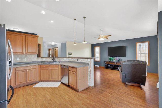 736 Bluestem Court, Sun Prairie, WI 53593