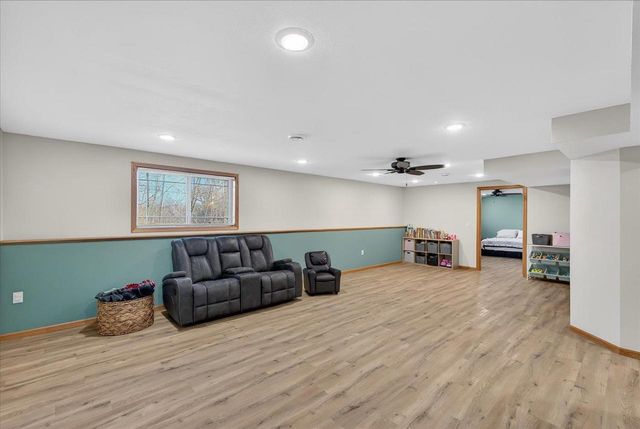 736 Bluestem Court, Sun Prairie, WI 53593