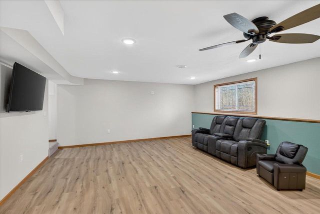 736 Bluestem Court, Sun Prairie, WI 53593