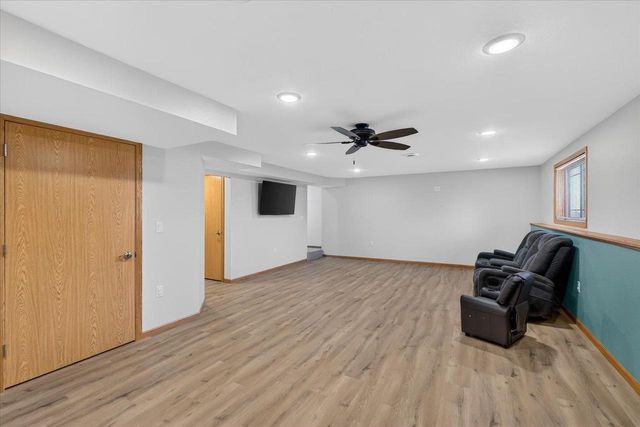 736 Bluestem Court, Sun Prairie, WI 53593