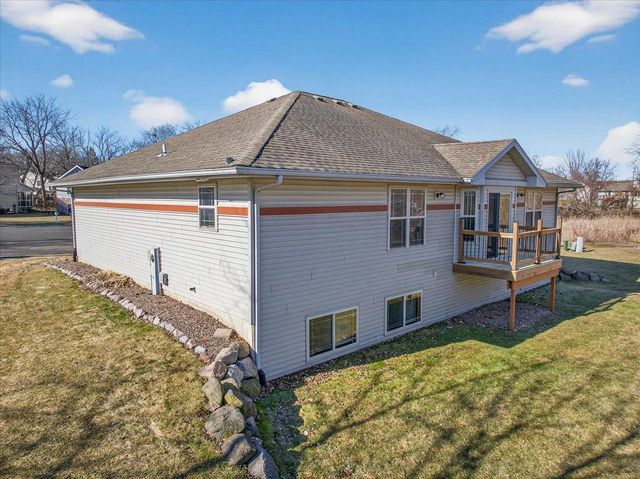 736 Bluestem Court, Sun Prairie, WI 53593