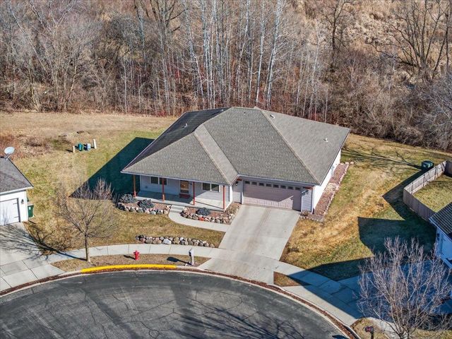 736 Bluestem Court, Sun Prairie, WI 53593