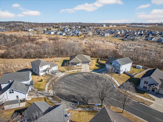 736 Bluestem Court, Sun Prairie, WI 53593