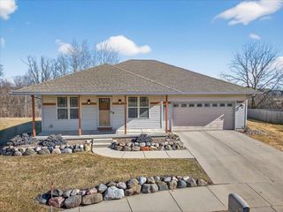 736 Bluestem Court, Sun Prairie, WI 53593