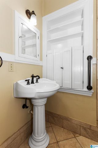 305 SOUTH STREET E, Talladega, AL 35160