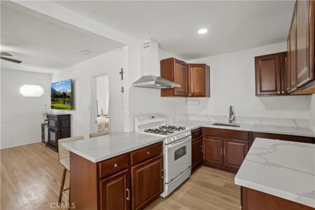 300 W Hillsdale, Inglewood, CA 90302