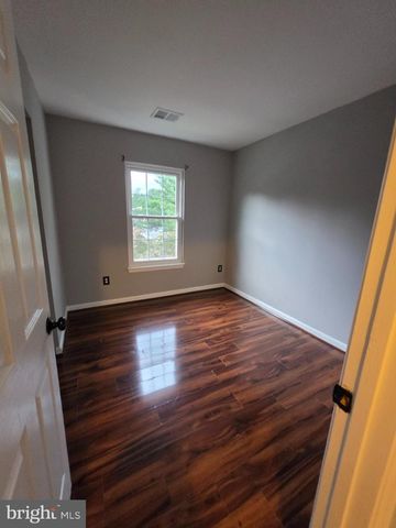 10203 CALYPSO DR, Manassas, VA 20110