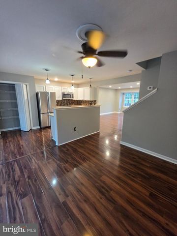 10203 CALYPSO DR, Manassas, VA 20110