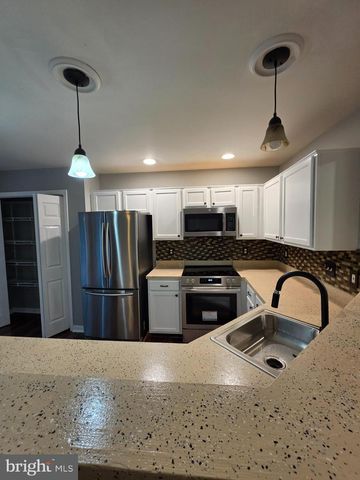 10203 CALYPSO DR, Manassas, VA 20110