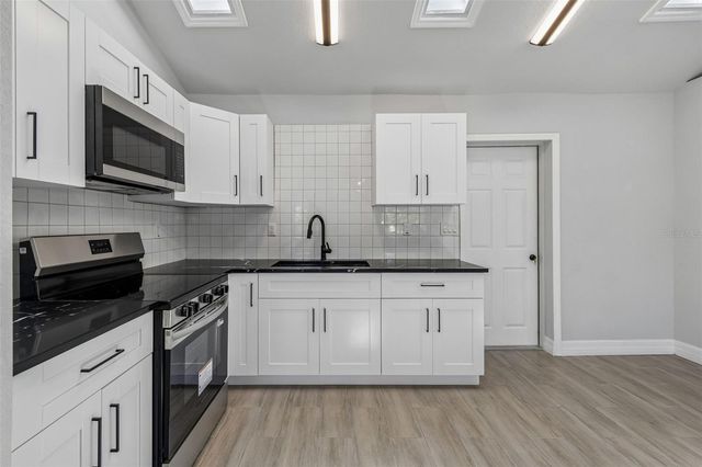 2309 21ST AVENUE W, Bradenton, FL 34205