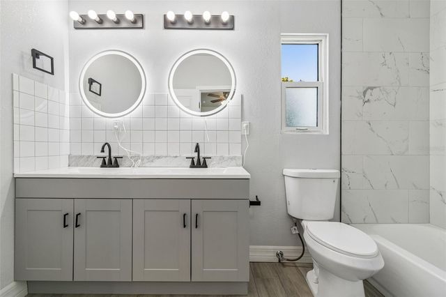 2309 21ST AVENUE W, Bradenton, FL 34205