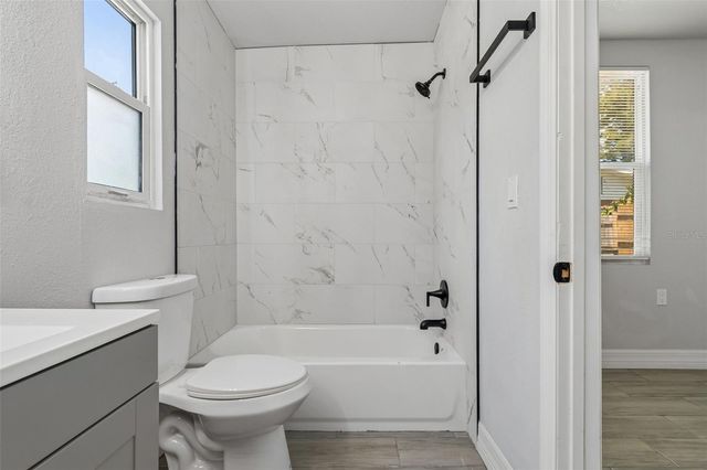 2309 21ST AVENUE W, Bradenton, FL 34205