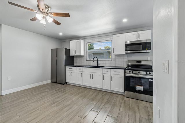 2309 21ST AVENUE W, Bradenton, FL 34205