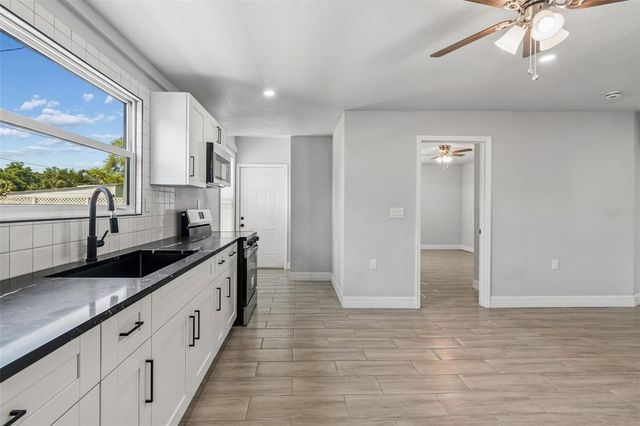 2309 21ST AVENUE W, Bradenton, FL 34205