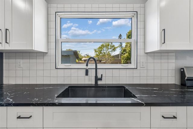 2309 21ST AVENUE W, Bradenton, FL 34205