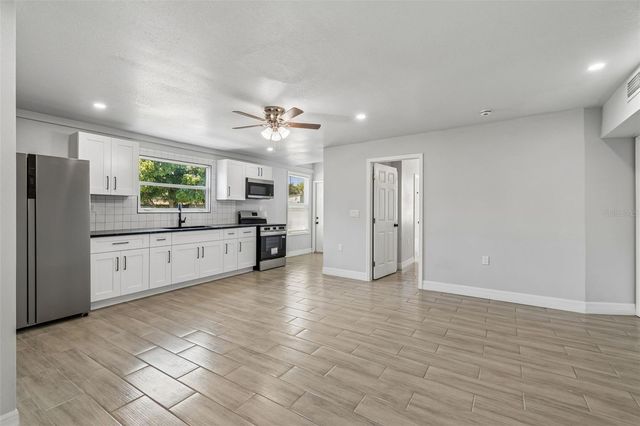 2309 21ST AVENUE W, Bradenton, FL 34205