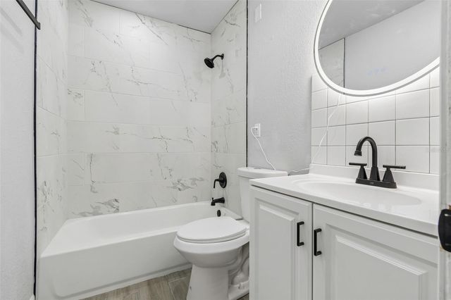 2309 21ST AVENUE W, Bradenton, FL 34205