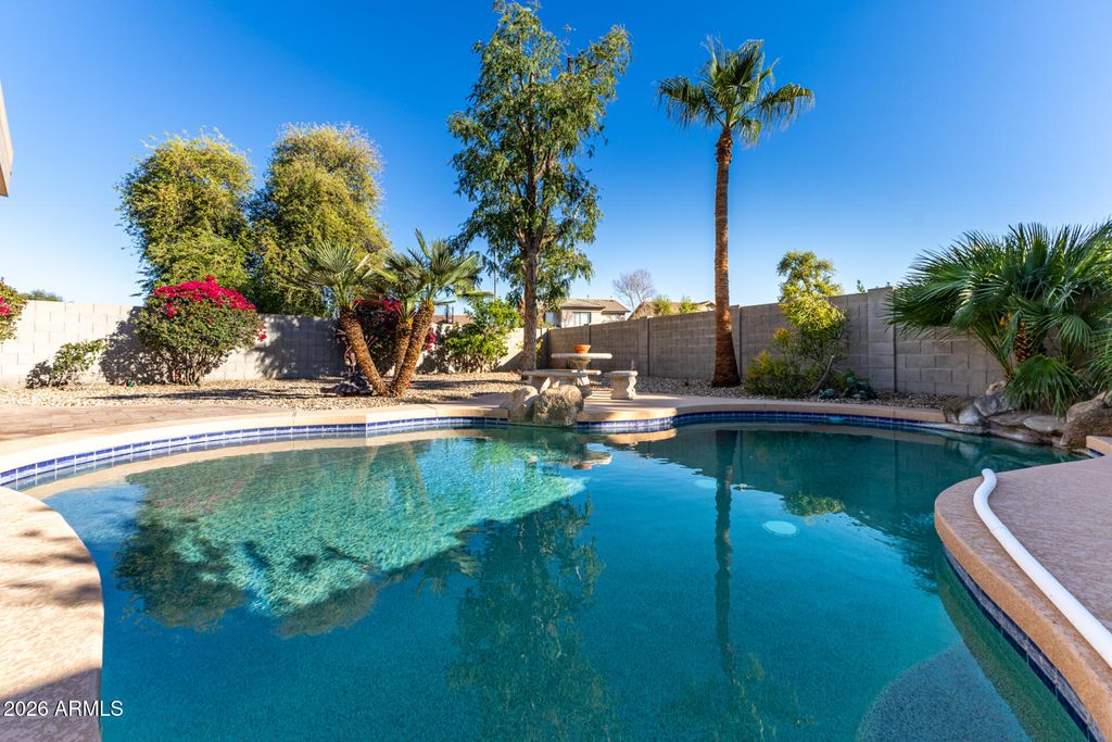 Image 3 of property listing at 11935 W JACKSON Street, Avondale, AZ 85323