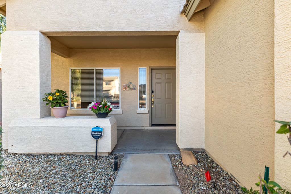 Image 7 of property listing at 11935 W JACKSON Street, Avondale, AZ 85323