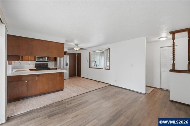 4866 Tanglewood Ct SE, Salem, OR 97317
