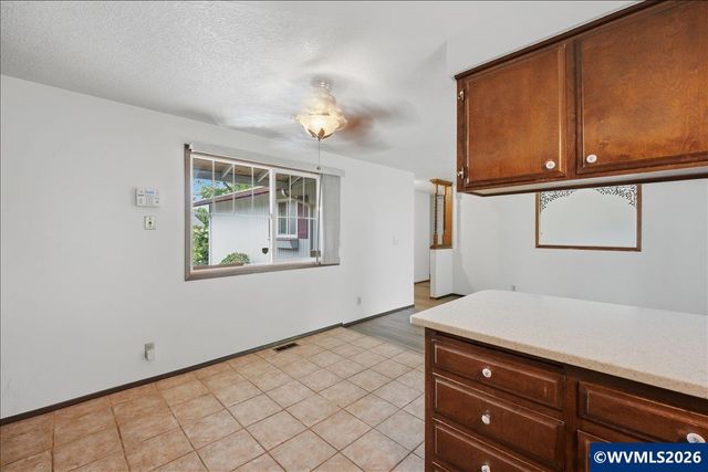 4866 Tanglewood Ct SE, Salem, OR 97317
